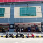 Pedagang UMKM menepati bangunan Plaza Gamalama Modern Ternate. Foto (Iksan Muhamad/halmaheranesia)